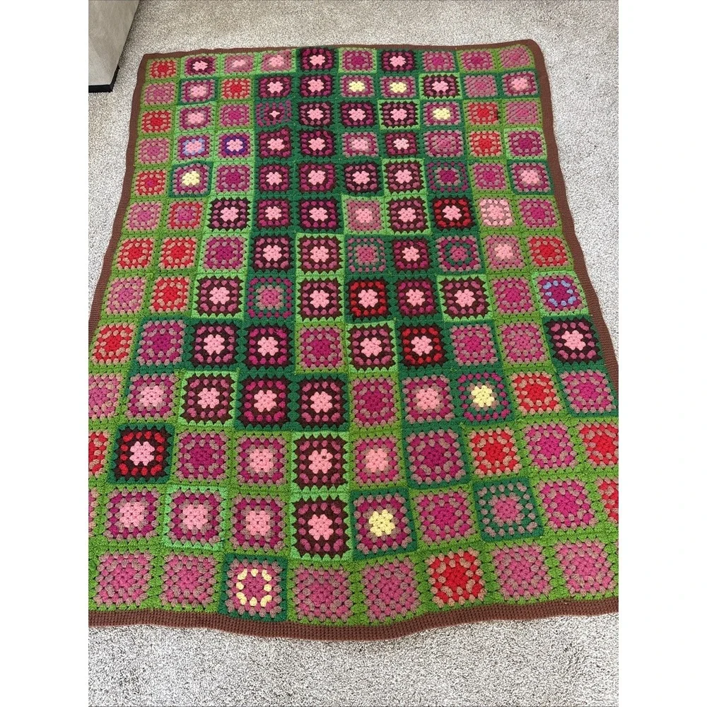 Vtg 70s Handmade Crochet Granny Square Afghan Blanket Retro Cottagecore Boho